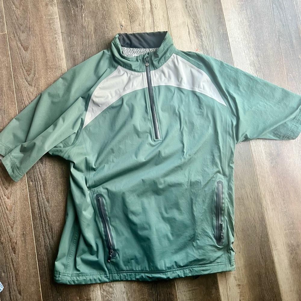 Cutter and Buck short sleeve golf windbreaker Green and Gray Half-Zip Jacket